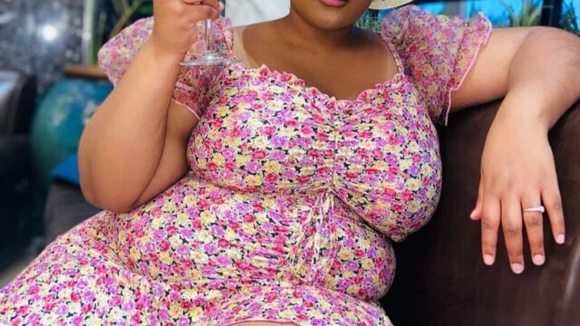 Eliza single mummy in Nairobi would like to connect with a guy