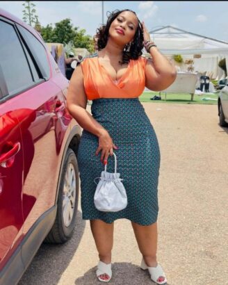 Read more about the article Emmah Single Mature Independent Sugar Mummy Needs a Young Right Guy