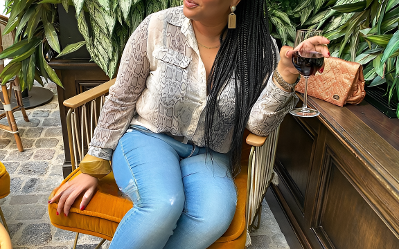 Bridget 40yrs single mummy got interest in young guy within Nairobi