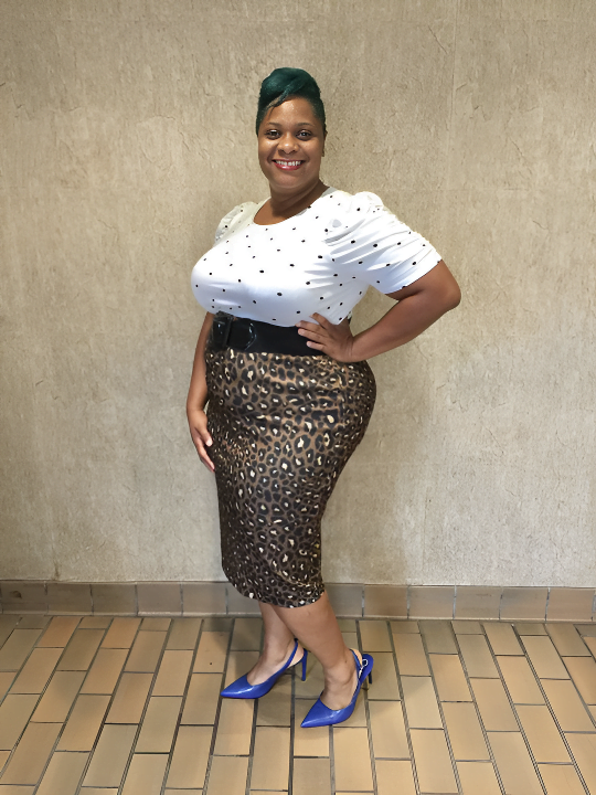 Annie a sugar mummy in Kisumu would like to hookup with energetic, well endowed young man