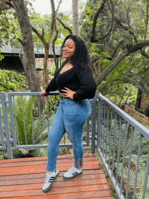 Read more about the article Maureen Sugar Mummy in Kilimani Nairobi Needs a Young Man for a Serious Relationship