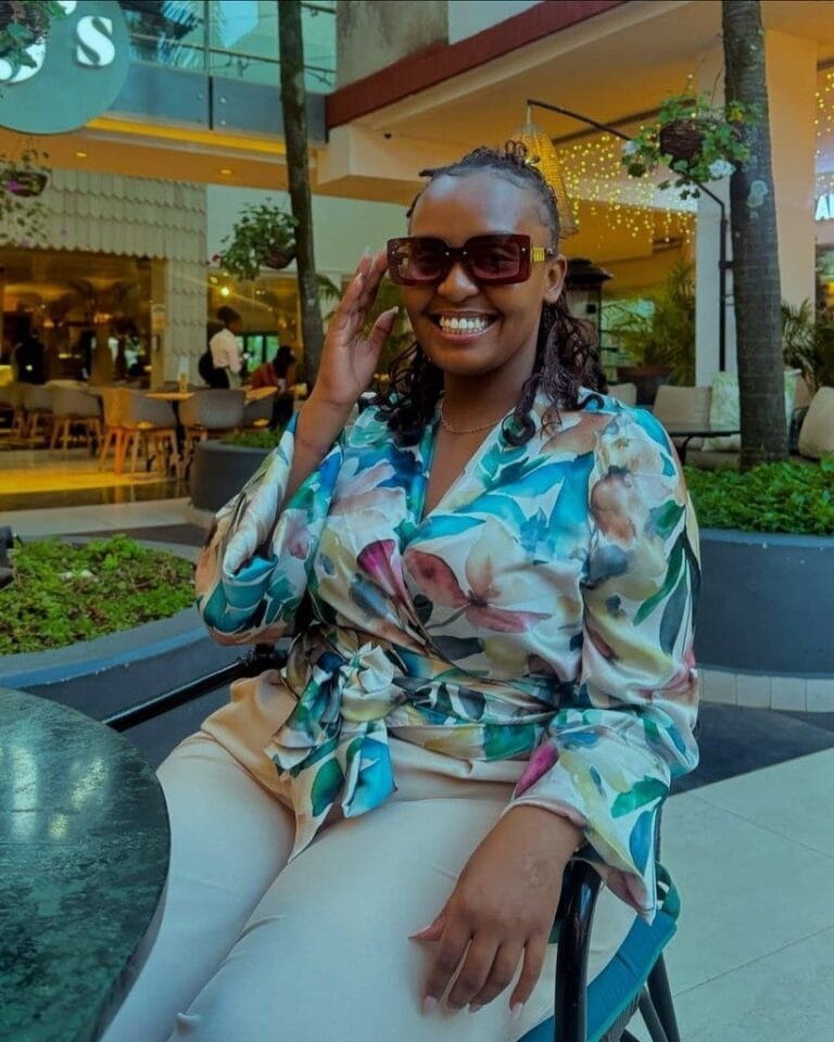 Hannah Auma sugar mummy from Ngara Nairobi looking confident and relaxed