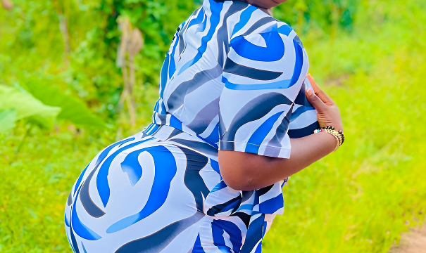 Lydiah 40yrs single mummy got interest in young guy within Nairobi