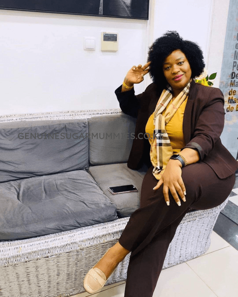 Agnes a sugarmummy In Mid 50s Stays In Nakuru would like to connect with nice guy for relationship