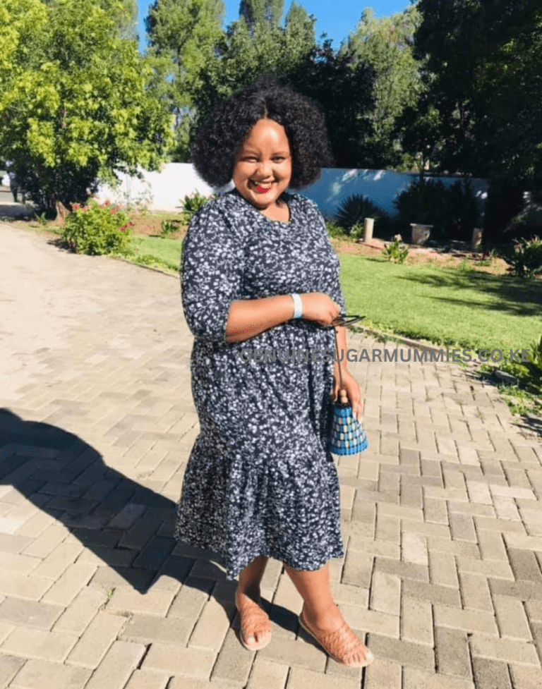 Sophia A gorgeous and wealthy sugar mummy in Nairobi is seeking to hookup with guy