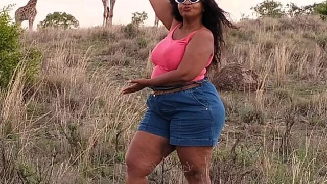 Eva a Single Sugar mummy from Kisumu Seeking a Smart and Charming SugarBoy