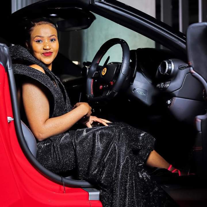 Phyllis Sugarmummy in Lavington, Nairobi Seeking a Single Guy for a No Strings Attached Relationship