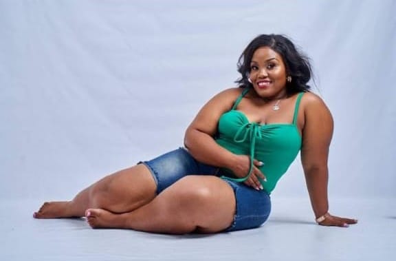 Linah, a Single Sugarmummy in Kitisuru, Nairobi, Looking for a Young Man