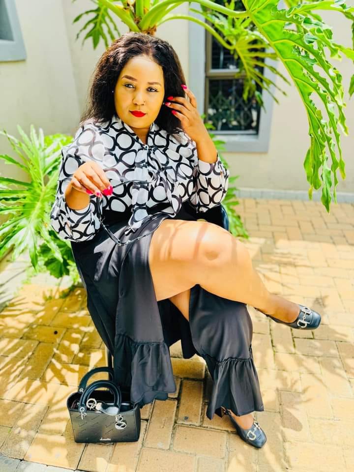Rose, Sugarmummy in Kitengela Seeks a Charming Sugar Boy for Romance and Adventure