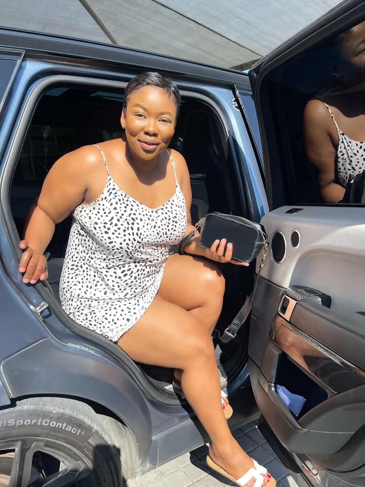 Faith Sugar Mummy in Langata Looking for a Handsome, Fun-Loving Partner