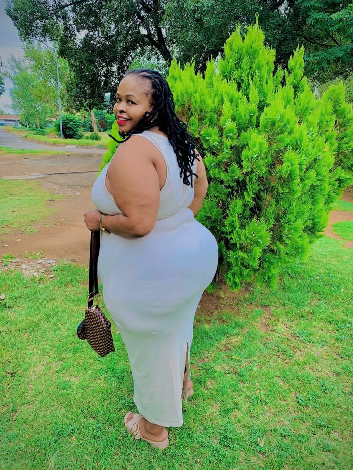 Slyiah, a Naughty Mature Lady in Nakuru, Seeking a Strong Young Guy for a Serious Relationship