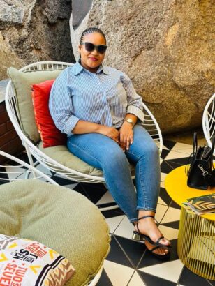Read more about the article Naomi, Sugarmummy in Nairobi, is Looking for a Charming Guy Who is Respectful for a Long-Term Relationship