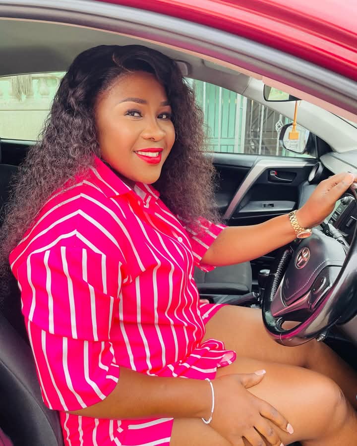 Sheila, Sugarmama in Mombasa, is Looking for a Fun-Loving Guy for a Casual Relationship