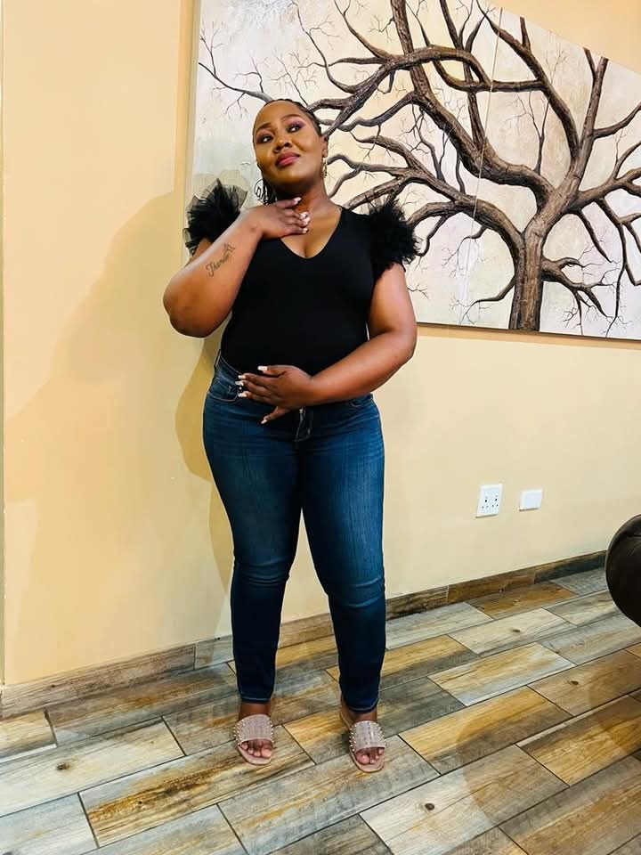 Corinne Sugar Mummy in Milimani, Kitengela Seeking a Loyal Companion for a Long-Term Relationship