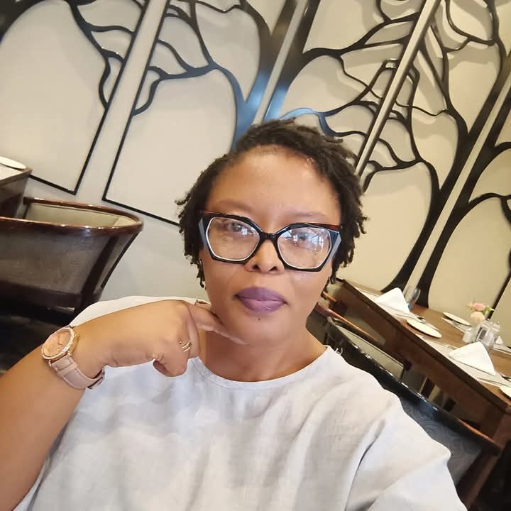 Beatrice, Sugar Mummy Is Looking for a Man Who Is Loyal and Confident Aged From 28–40 for a Long-Term Relationship
