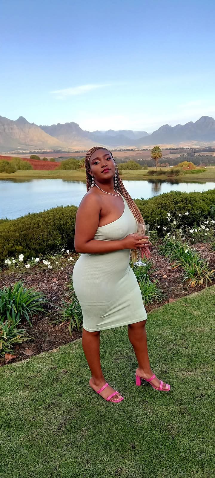 Lilian Sugar Mummy in Kenol Looking for a Private Relationship with a Fun Guy
