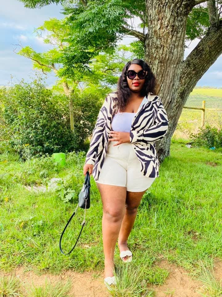 Angelina, Sugar Mommy in Nakaa Estate, Nakuru, Seeks Discreet Relationship with a Mature Yet Energetic Gentleman