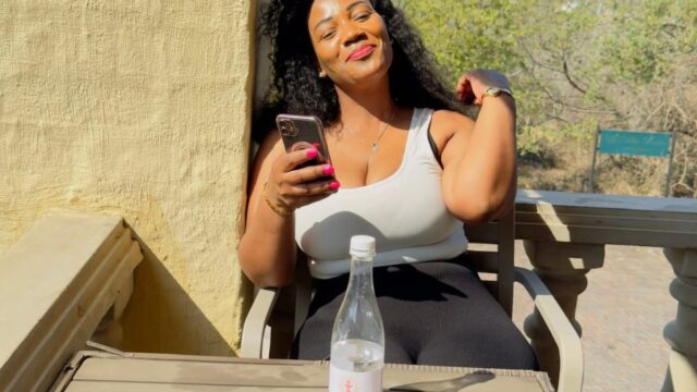Zaweria, Sugar Mummy Needs a Romantic Young Man for a Casual Relationship in Kitengela
