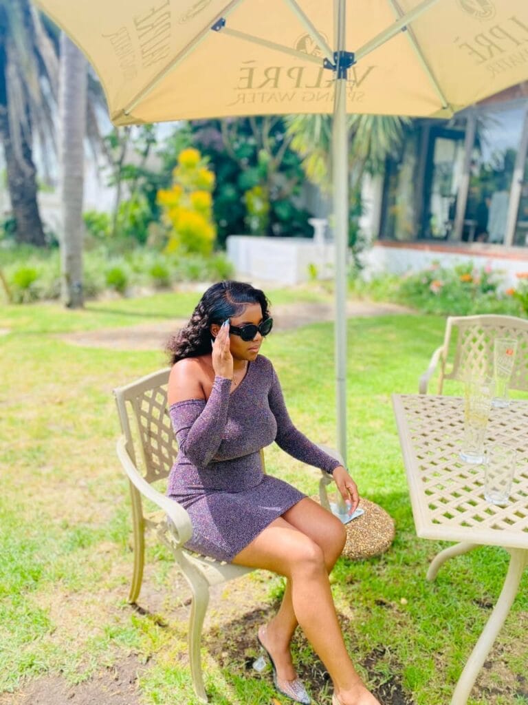 Priscilla, sugar mummy needs a faithful companion for a committed relationship in Nanyuki