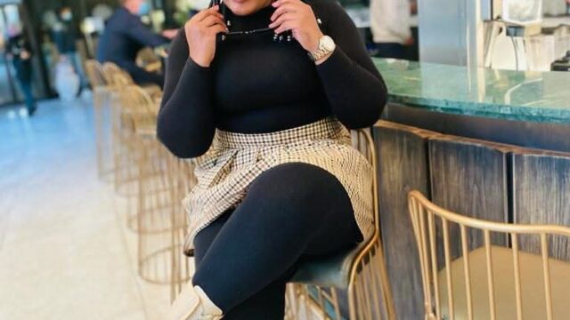 Sharon Sugar Mummy Needs a Romantic Young Man for Love in Utawala