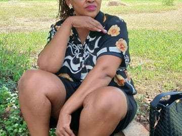 Beatrice wealthy sugar mummy in Kitale looking for a serious young man