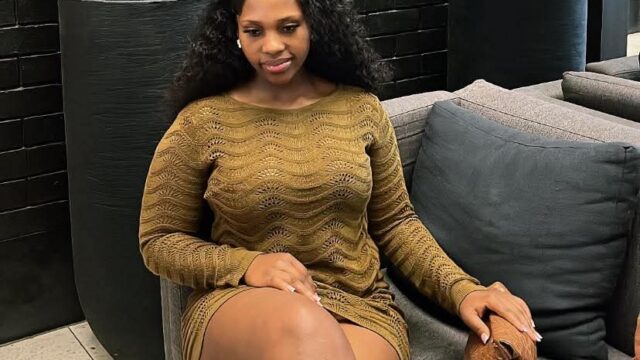 Harriet Sugar Mummy in Naivasha Wants a Young Man Who Can Drive and Travel With Her