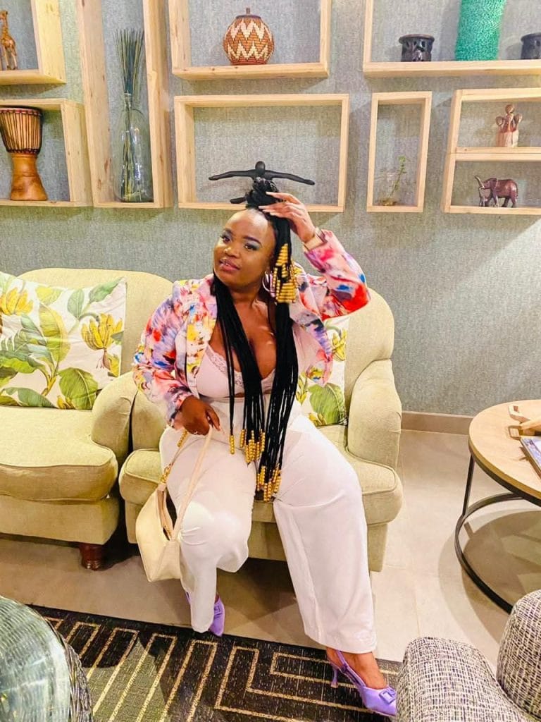 Dianah Sugar Mummy in Kilimani Nairobi 2025 Elegant 38-Year-Old Lady Seeking Young Man (20–35)