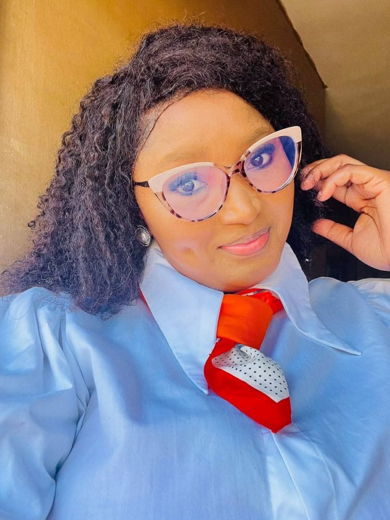 Winnie sugar mummy in Kangemi seeking a simple honest young man