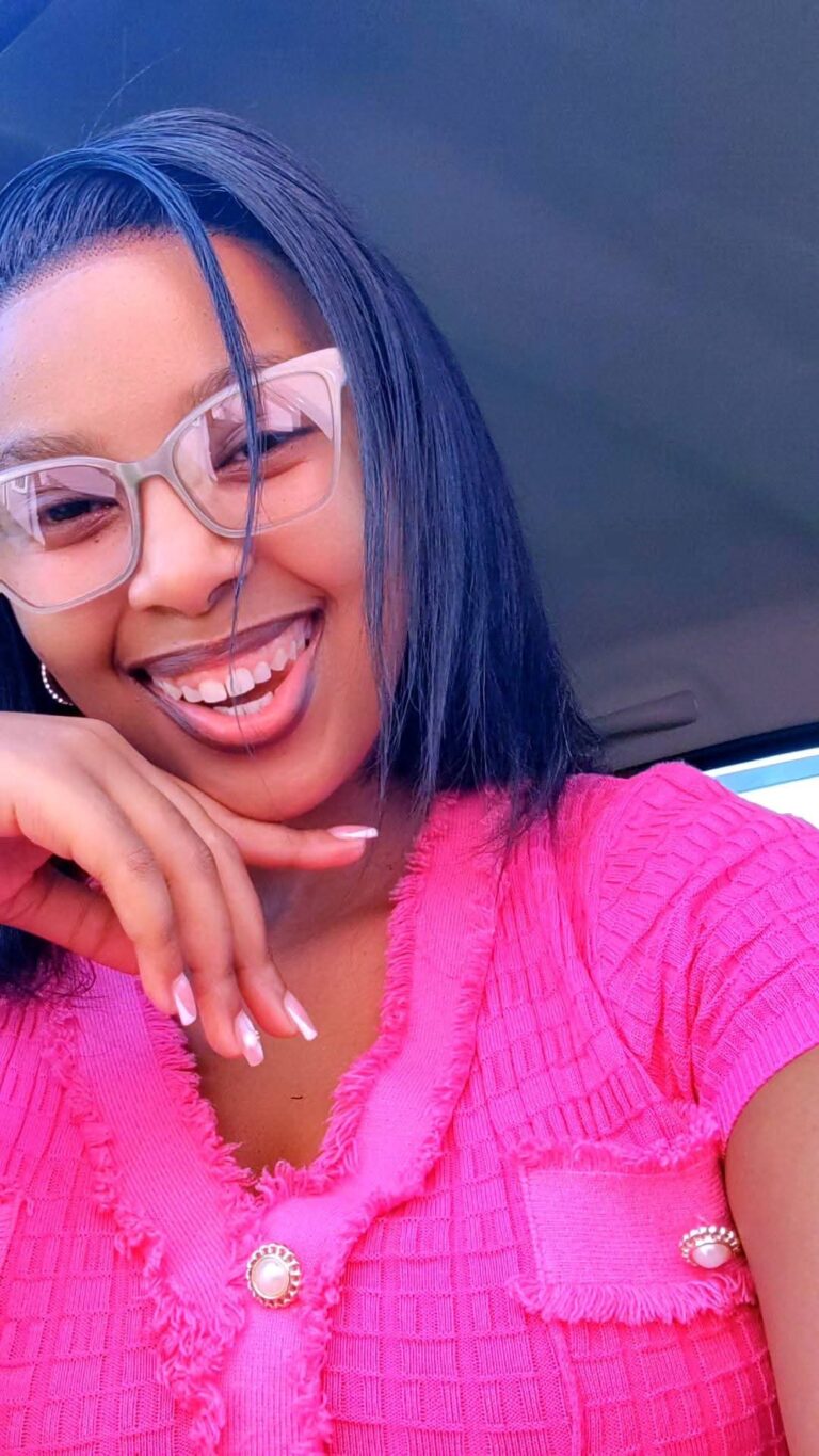 Gladys a well dressed and successful sugar mummy in Langata Nairobi ready for a serious relationship with a loyal young man