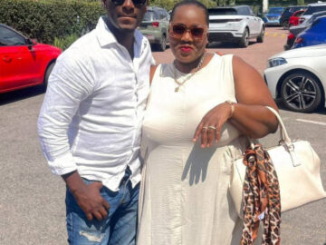 Happy woman in Nakuru Kenya sharing sugar mummy testimonial genuinesugarmummies.co.ke