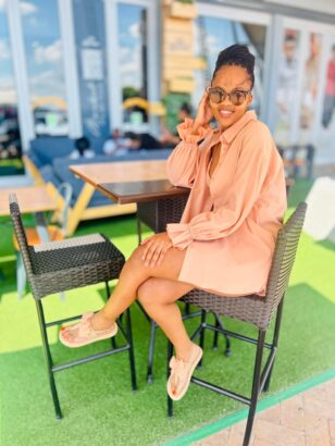 Read more about the article Abigail, Sugar Mummy in Kilimani Nairobi Needs Serious Long-Term Relationship With Calm Gentleman