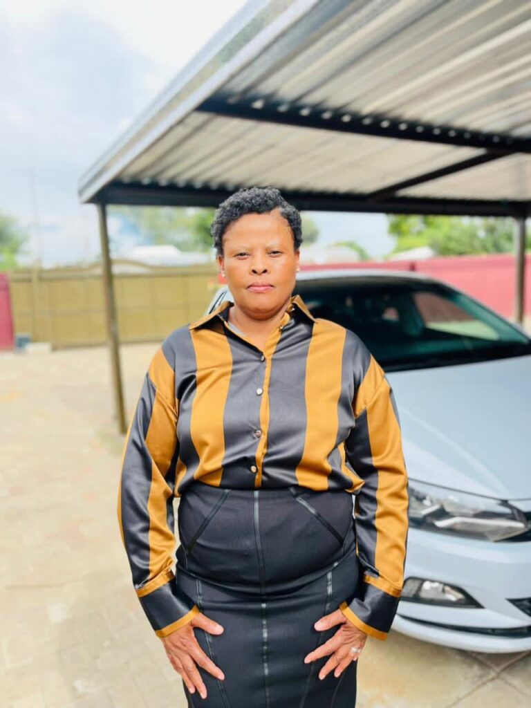 Shirley Sugar Mummy in Umoja Seeking Grounded Gentleman