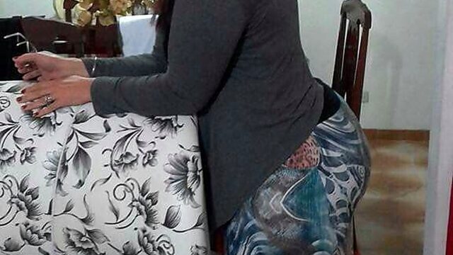 Megan Sugar Mummy in Dubai is Looking for an Attentive Young African Gentleman